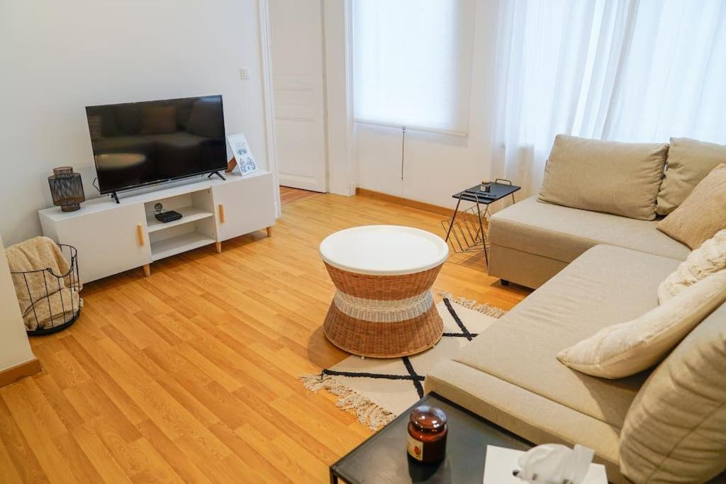 Confort Au Centre De Apartment *