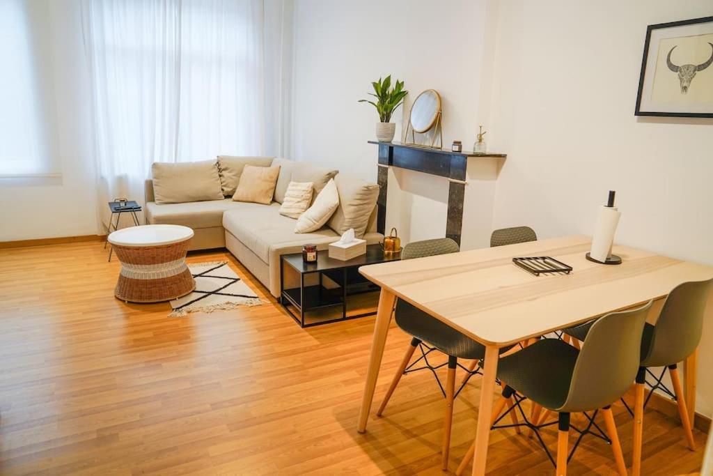 Confort Au Centre De Apartment *